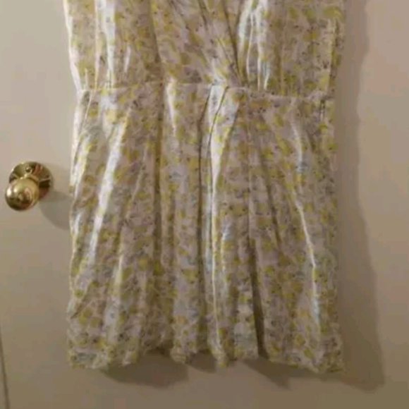 BCBGeneration Floral deep V-neck dress - Picture 3 of 6